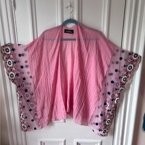 Cherie Bliss NWOT Embroidered Bat Wing Sleeve Kimono Pink Blue